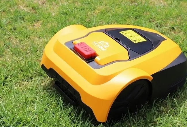 Save Big on Robotic Pool Cleaners – EOFY Offers Now Live at PoolBot!